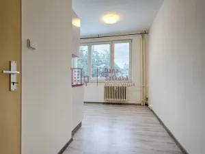 Pronájem bytu 1+kk, Jindřichův Hradec - Jindřichův Hradec III, sídliště Vajgar, 16 m2