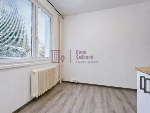 Pronájem bytu 1+kk, Jindřichův Hradec - Jindřichův Hradec III, sídliště Vajgar, 16 m2