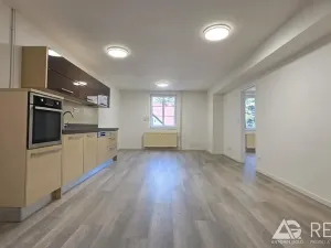 Prodej bytu 3+kk, Praha - Hlubočepy, Pod Žvahovem, 88 m2