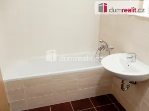 Pronájem bytu 1+kk, Praha - Čakovice, Bermanova, 37 m2