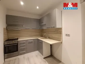 Pronájem bytu 2+1, Ostrava - Poruba, Francouzská, 52 m2