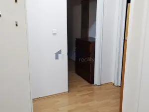 Pronájem bytu 2+kk, Praha, Bazovského, 45 m2