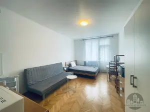 Pronájem bytu 1+kk, Praha - Karlín, Křižíkova, 30 m2