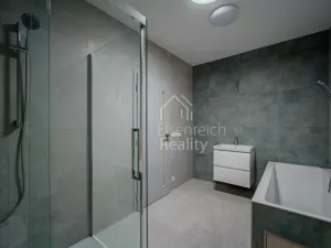 Prodej bytu 3+kk, Hradec Králové - Slatina, Pod Spáleníkem, 84 m2