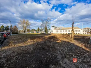 Pronájem komerčního pozemku, Hradec Králové, 542 m2