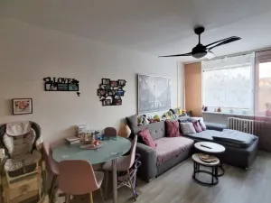 Pronájem bytu 2+kk, Praha - Hostivař, Kozmíkova, 46 m2