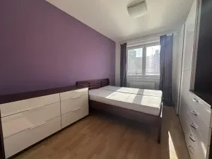 Pronájem bytu 2+kk, Praha - Řeporyje, Dělená, 57 m2