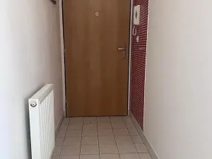 Pronájem bytu 2+kk, Praha - Řeporyje, Dělená, 57 m2