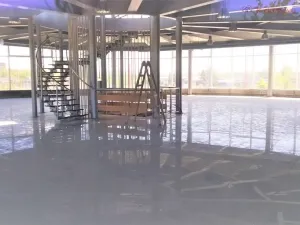 Prodej obchodního prostoru, Staré Město, náměstí Hrdinů, 1625 m2