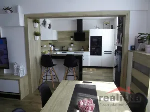 Pronájem bytu 3+kk, Opava - Město, Kolářská, 79 m2