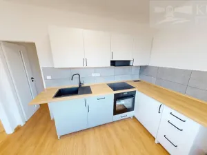 Pronájem bytu 2+1, Příbram, 28. října, 57 m2