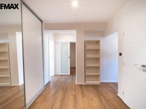 Pronájem bytu 2+1, Praha - Strašnice, Mrštíkova, 67 m2