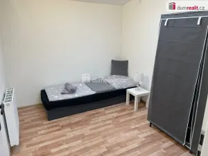 Pronájem atypického bytu, Praha - Běchovice, Podnikatelská, 14 m2