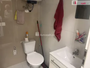 Pronájem atypického bytu, Praha - Běchovice, Podnikatelská, 14 m2