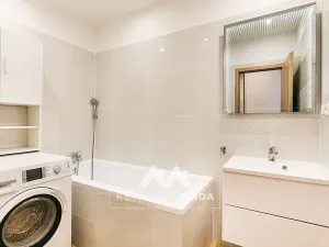 Prodej bytu 2+kk, Praha - Záběhlice, Malovická, 55 m2