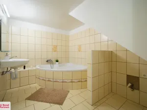 Prodej rodinného domu, Kolešov, 198 m2