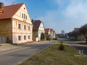 Prodej vícegeneračního domu, Chotiněves, 495 m2