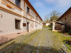 Prodej vícegeneračního domu, Chotiněves, 495 m2