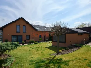 Prodej rodinného domu, Hustopeče, Gen. Peřiny, 201 m2