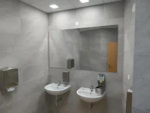 Pronájem kanceláře, Brno, Heršpická, 692 m2