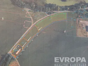 Prodej pole, Hradec Králové, 6364 m2