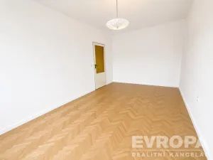 Prodej bytu 3+1, Plzeň - Východní Předměstí, Klášterní, 69 m2