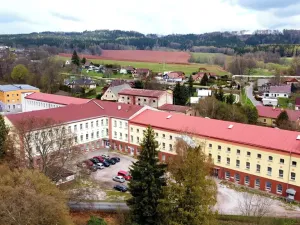 Pronájem skladu, Trutnov, Tovární, 1610 m2