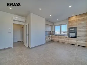 Pronájem bytu 2+kk, Kolín, Pražská, 54 m2