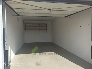Pronájem garáže, Milovice, Slepá, 21 m2