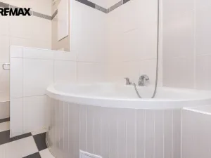 Prodej bytu 3+1, Hradec Králové - Pražské Předměstí, Baarova, 77 m2
