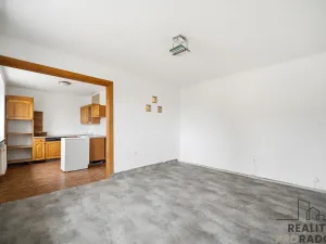 Prodej bytu 1+1, Rybitví, Činžovních domů, 30 m2