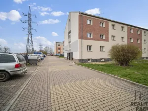 Prodej bytu 1+1, Rybitví, Činžovních domů, 30 m2