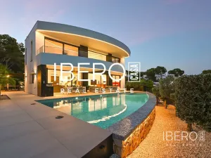 Prodej rodinného domu, Moraira, Španělsko, 350 m2