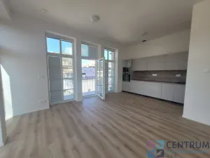 Pronájem bytu 2+kk, Liberec - Liberec V-Kristiánov, 8. března, 60 m2