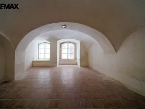 Prodej obchodního prostoru, Cheb, Cechovní, 158 m2