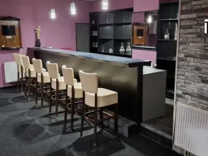 Pronájem restaurace, Ostrava, Na Hradbách, 84 m2