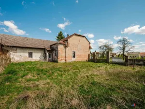 Prodej kanceláře, Hlavečník, 378 m2