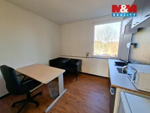 Pronájem výrobních prostor, Krupá, 101 m2