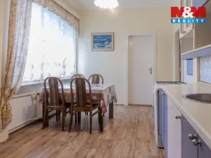 Prodej rodinného domu, Uherské Hradiště, U Stadionu, 300 m2