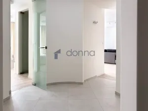 Pronájem bytu 3+kk, Praha, U Sluncové, 98 m2