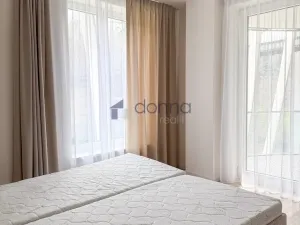 Pronájem bytu 3+kk, Praha, U Sluncové, 98 m2