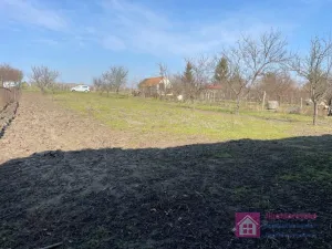 Prodej komerčního pozemku, Rakvice, Nádražní, 1162 m2