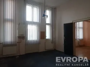 Pronájem skladu, Liberec, Hanychovská, 30 m2