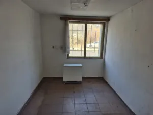 Pronájem skladu, Plzeň, Lipová, 700 m2