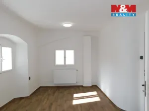 Pronájem bytu 3+1, Cheb, Dlouhá, 89 m2
