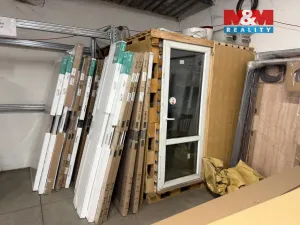 Pronájem výrobních prostor, Hořice, Maixnerova, 1000 m2