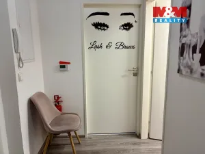 Pronájem obchodního prostoru, Pardubice - Zelené Předměstí, 17. listopadu, 12 m2