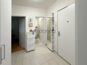 Pronájem bytu 2+kk, Praha, Kačírkova, 58 m2