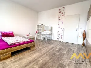 Pronájem bytu 2+1, Hradec Králové, Pospíšilova, 79 m2