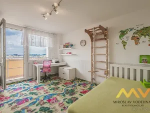 Pronájem bytu 3+1, Hradec Králové - Třebeš, třída Edvarda Beneše, 98 m2